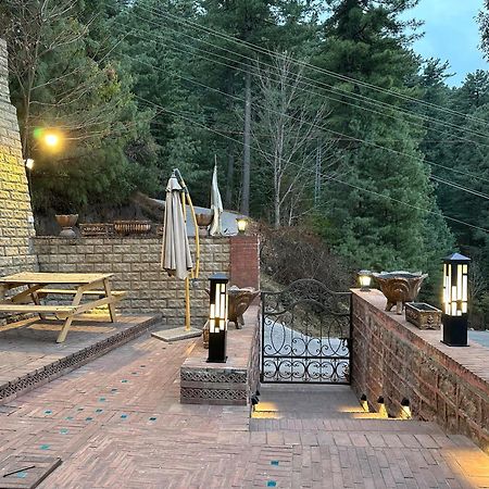 Sarah'S Lodge Murree Esterno foto