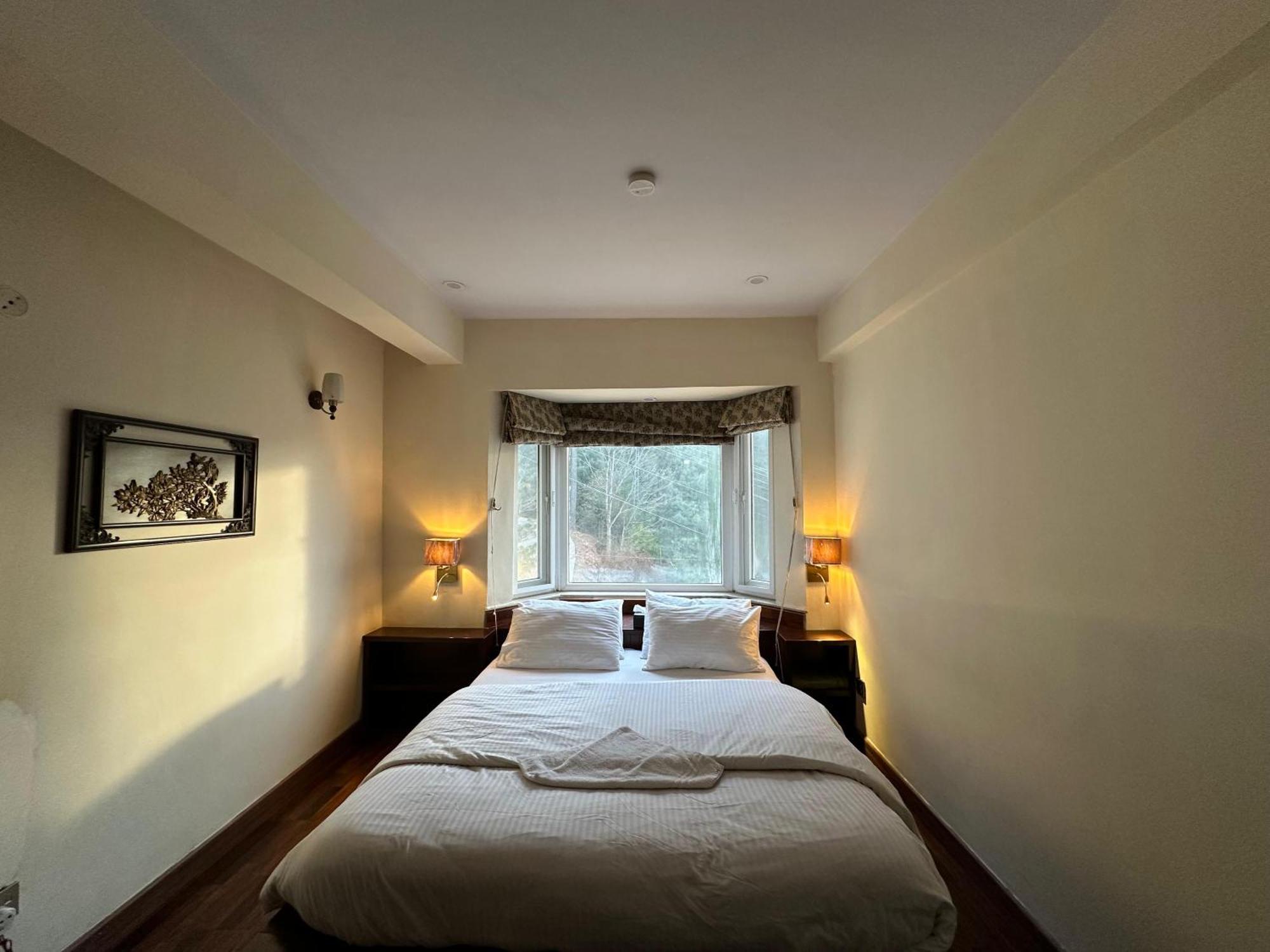 Sarah'S Lodge Murree Esterno foto